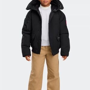 Canada Goose Youth Unisex jacket in Graphite size Large (14-16)